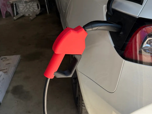 Tesla Şarj Kolu Kılıfı – Benzin Pompası Görünümlü Eğlenceli Şarj Aksesuarı