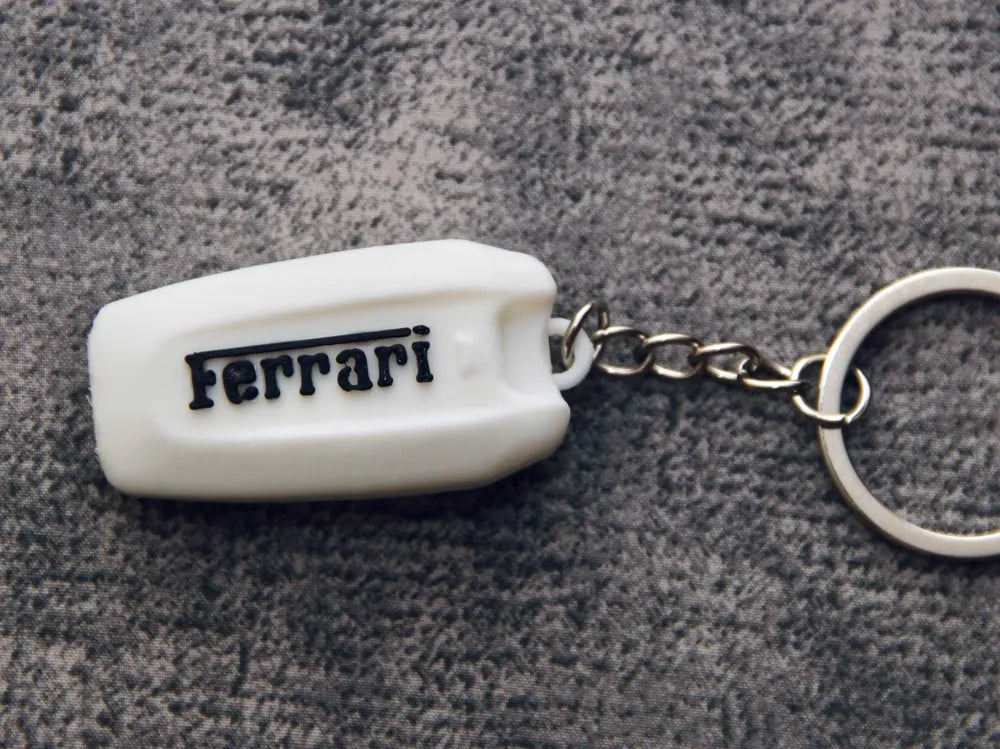 Ferrari Anahtar Görünümlü Anahtarlık ve Anahtar Tutucu
