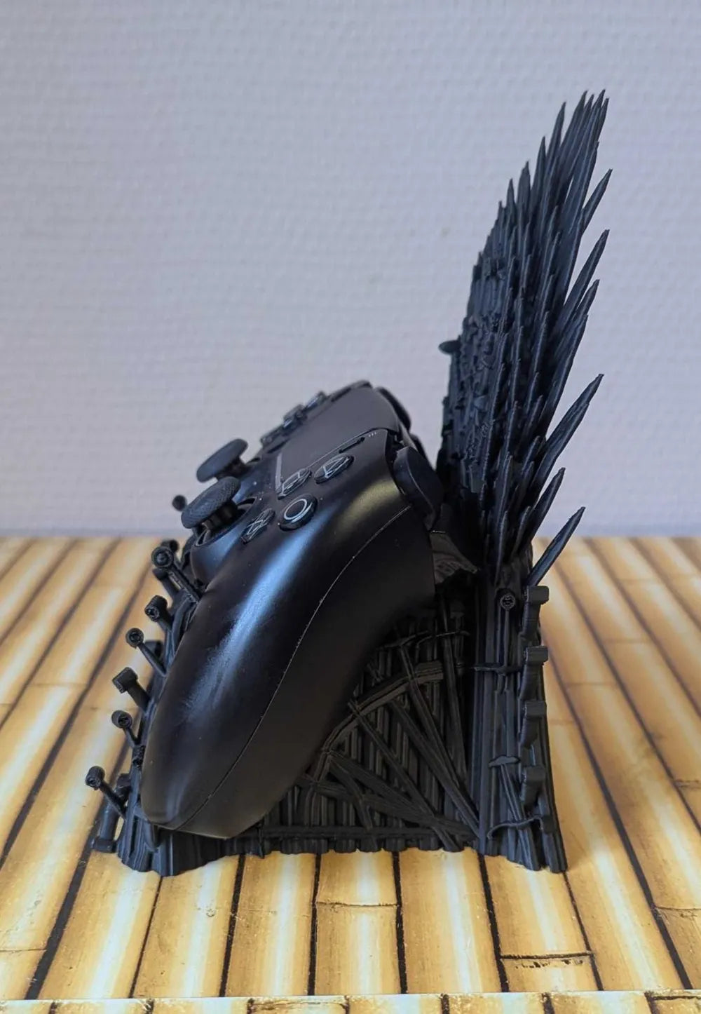 PS5 Game of Thrones: Iron Throne Controller Stand – PS5 Kumanda Demir Taht Standı