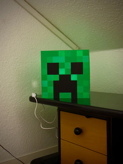 Minecraft Creeper Light – Gece Lambası, Ofis ve Çocuk Odası Aksesuarı