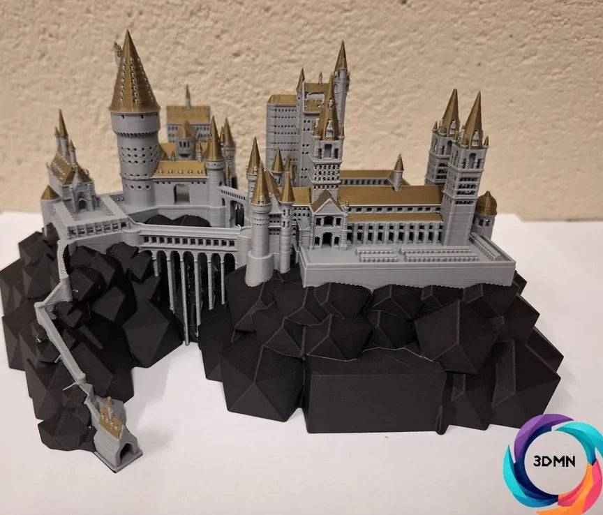 Hogwarts Kalesi Boyanabilir 3D Dekor – Kendin Boya Hobi ve Koleksiyon Modeli