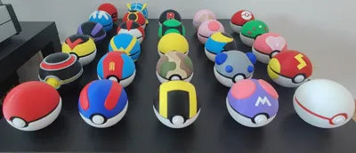 Master Ball – Çok Renkli Koleksiyonluk Poké Ball Figürü