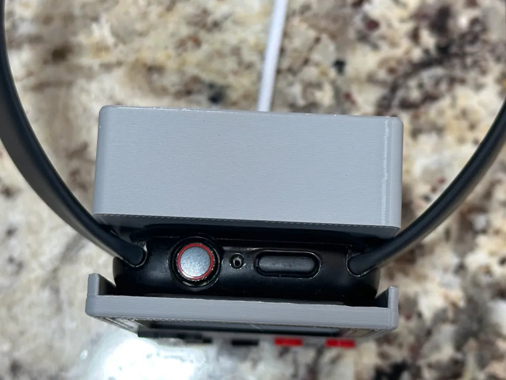 Gameboy Apple Watch Charging Stand – Retro Oyun Konsolu Tasarımlı Apple Watch Şarj Standı