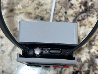 Gameboy Apple Watch Charging Stand – Retro Oyun Konsolu Tasarımlı Apple Watch Şarj Standı