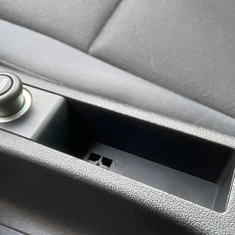 Audi A3 8P Bardaklık ve Araç İçi Organizer