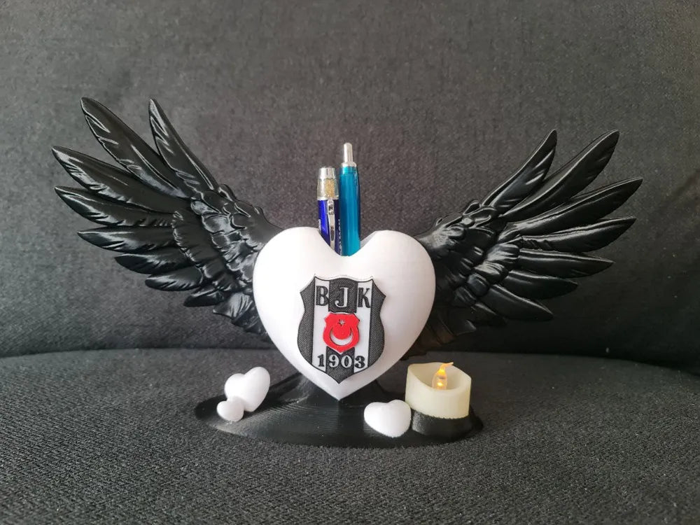 Beşiktaş Dekoratif Masaüstü Objesi – 3D Baskı Taraftar Dekoru
