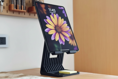 iPad / Tablet Stand Riser – Şarj Kablo Kanallı ve Saklama Bölmeli Premium Tablet Standı