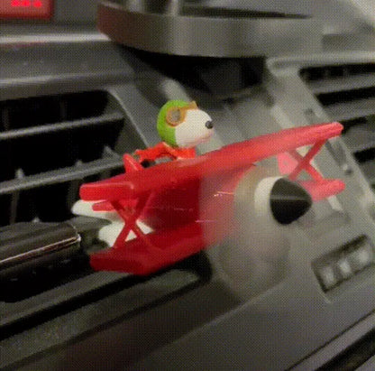 Flying Snoopy Araç Kokusu – Eğlenceli ve Dekoratif Oto Koku Aksesuarı