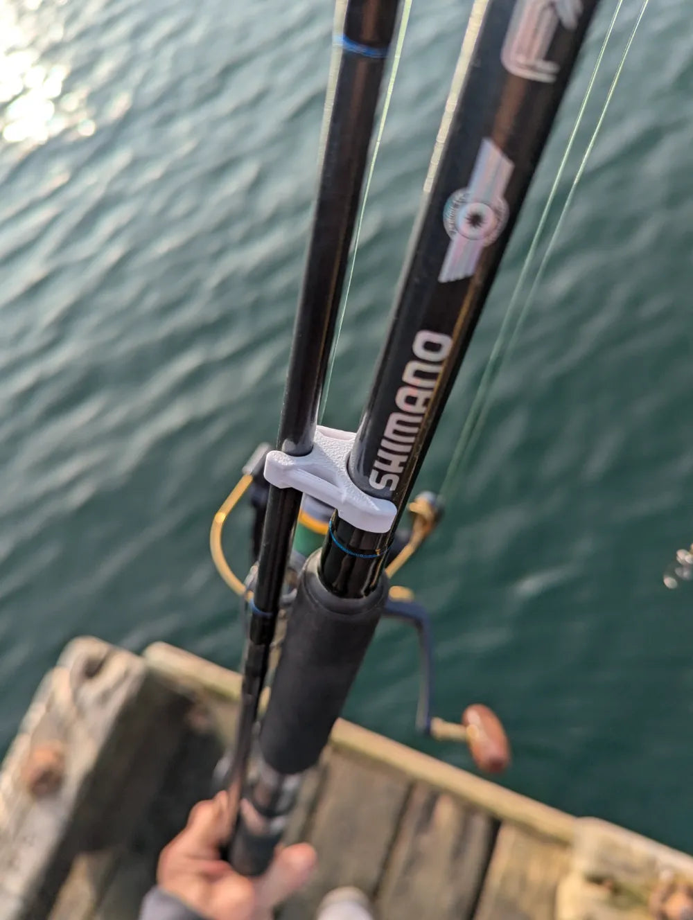 2 Parçalı Olta Kamışı Tutucu – 2pc Fishing Rod Holder | İki Parçalı Oltalar İçin Düzenleyici ve Kanca Taşıyıcı 20 Ad