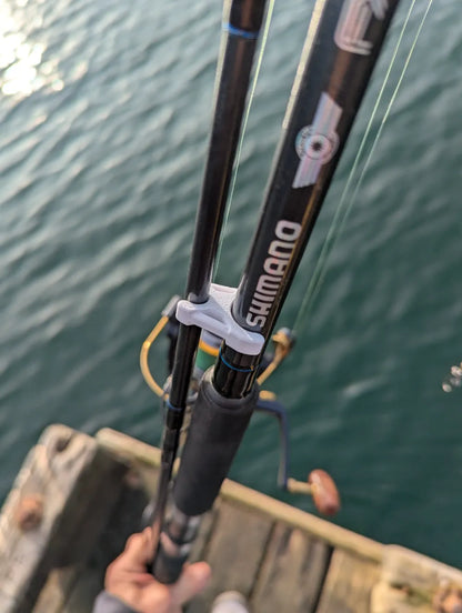 2 Parçalı Olta Kamışı Tutucu – 2pc Fishing Rod Holder | İki Parçalı Oltalar İçin Düzenleyici ve Kanca Taşıyıcı 20 Ad