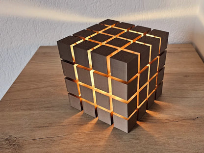 CubeStack Desk Lamp – Küp Tasarımlı Dekoratif Masa Lambası