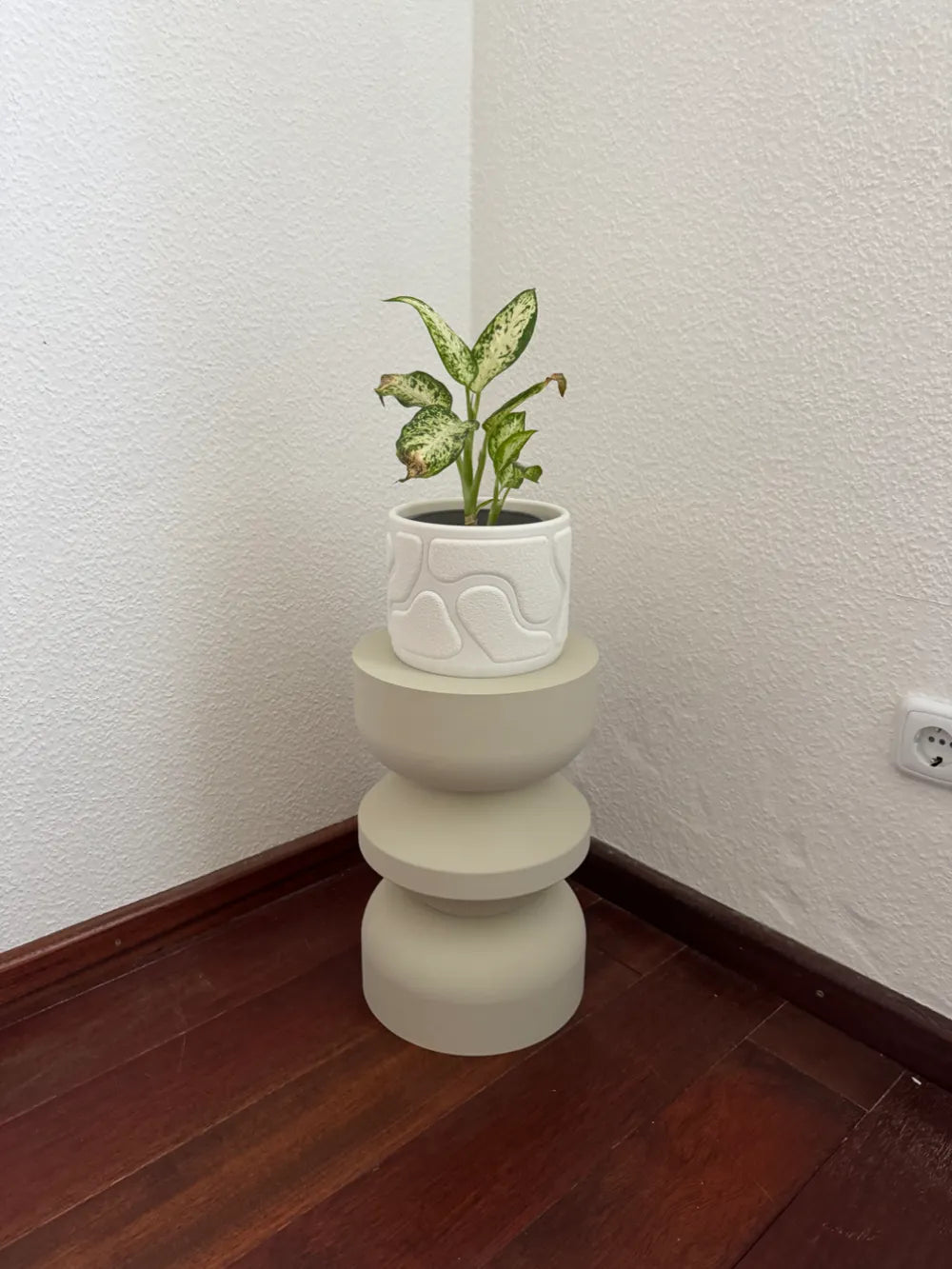 Modern Minimalist Yan Sehpa – Komodin ve Gece Sehpası