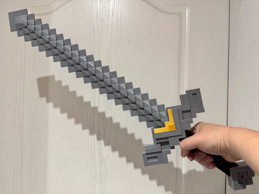 Minecraft Film Esintili Elmas Kılıç | 3D Baskı Dekoratif Koleksiyon Modeli