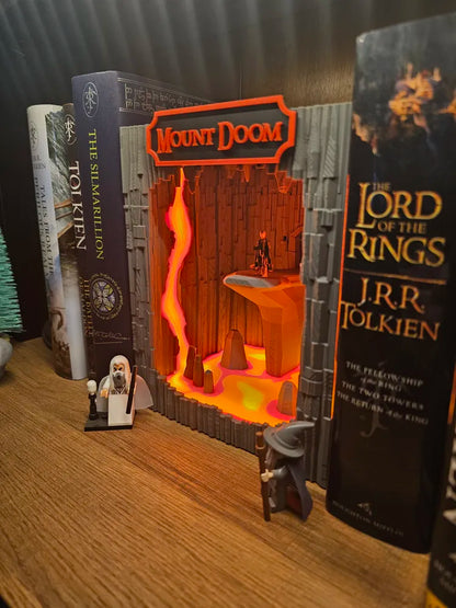 Lord of the Rings Mount Doom Book Nook – Hüküm Dağı Kitaplık Dekoru