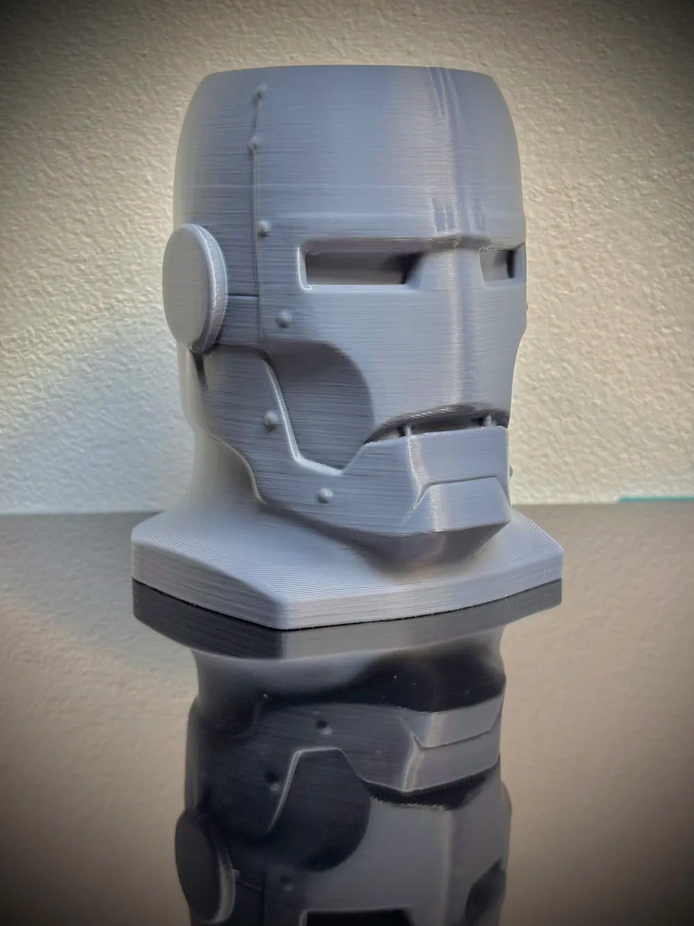 Iron Man Mark I Kaskı Saksı | 3D Baskı Dekoratif Bitki ve Masaüstü Düzenleyici