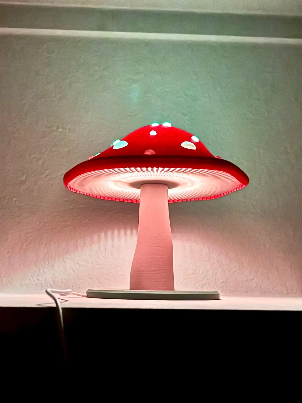 Mushroom Lamp – Dekoratif Mantar Masa Lambası | Modern, Sıcak ve Büyüleyici Ambiyans Aydınlatması