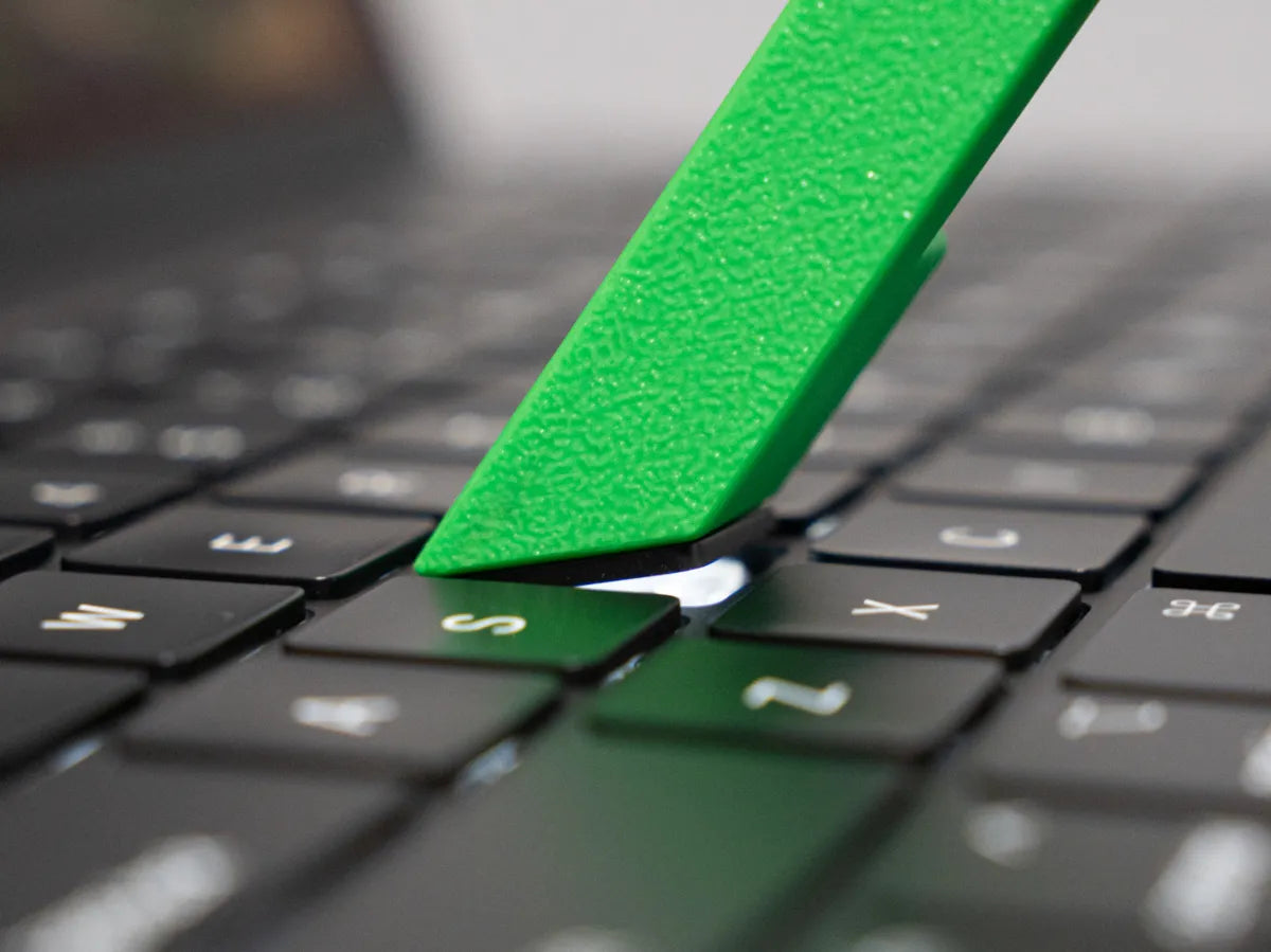 MacBook Key Cap Remover Tool – MacBook Tuş Kapağı Sökme Aparatı