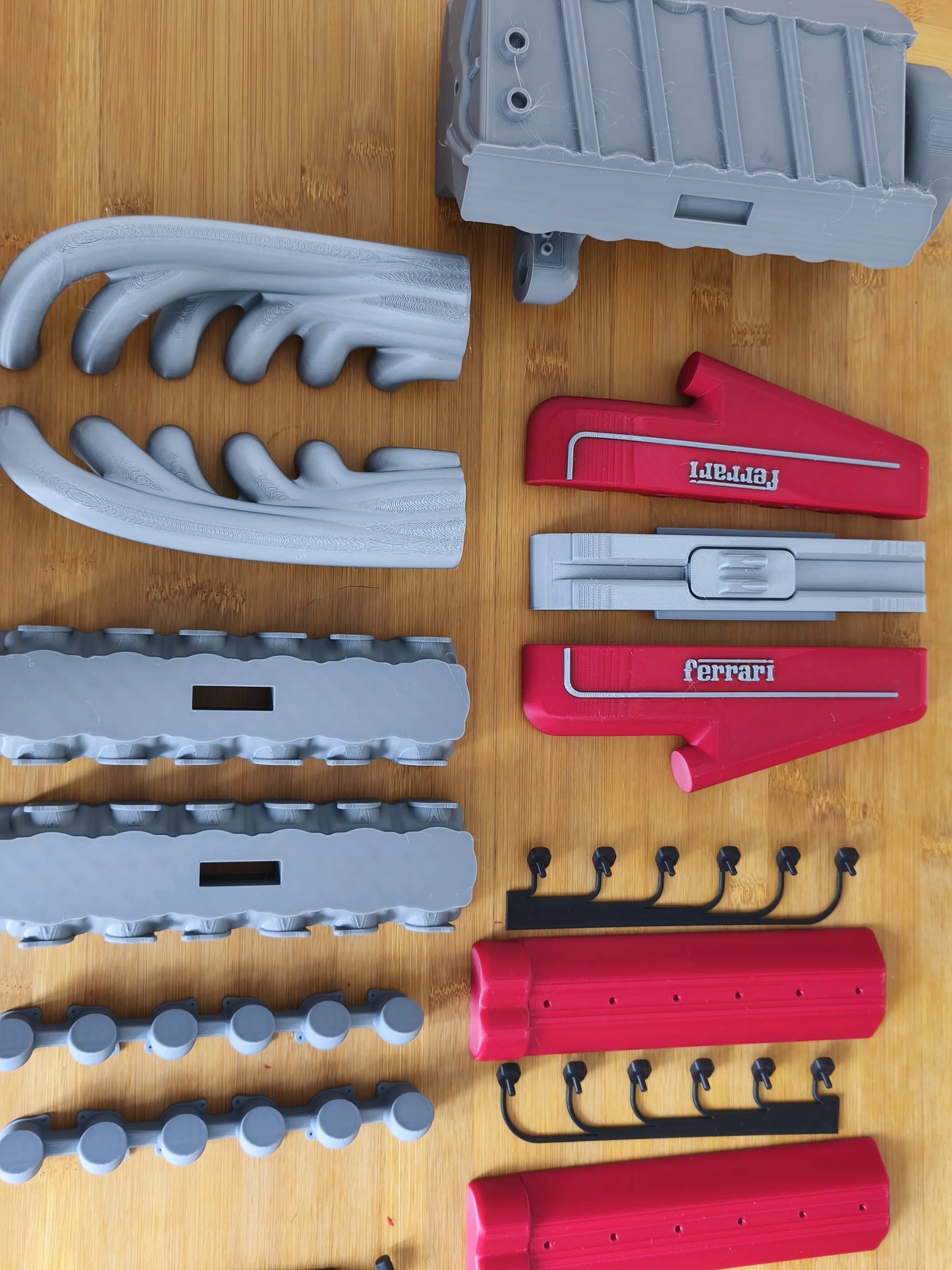 Ferrari V12 Motor - 3D Baskı Detaylı Maket ve Koleksiyon Modeli
