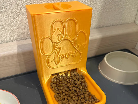 Otomatik Kedi Mama Dispenseri – Yerçekimi Destekli Kuru Mama Besleyici