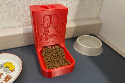 Otomatik Kedi Mama Dispenseri – Yerçekimi Destekli Kuru Mama Besleyici