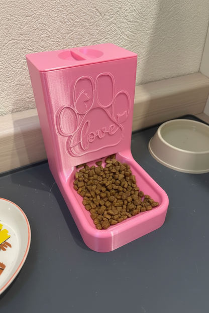 Otomatik Kedi Mama Dispenseri – Yerçekimi Destekli Kuru Mama Besleyici