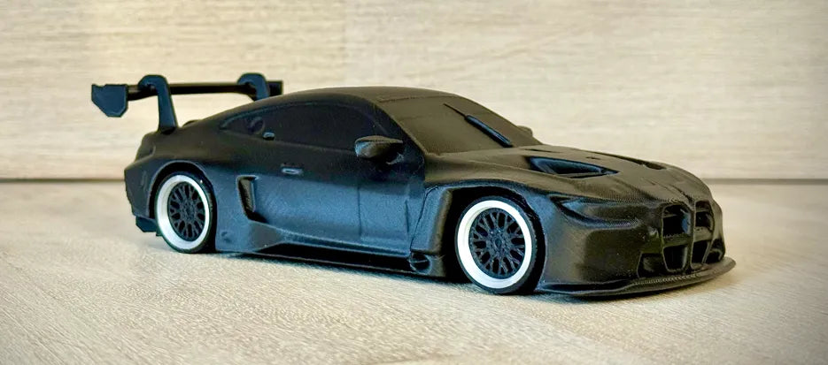 BMW M4 GT3 EVO DTM Yarış Aracı 3D Baskı Modeli – Koleksiyonluk Dekoratif Maket