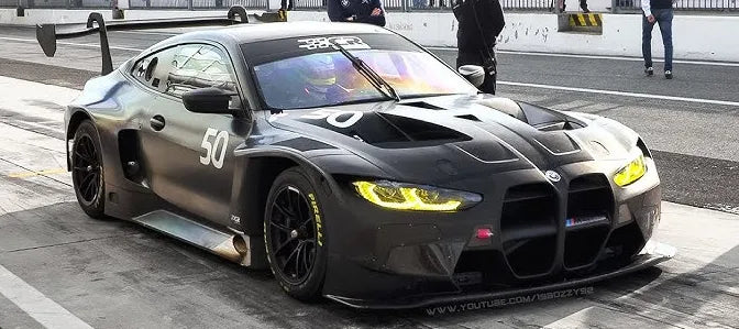 BMW M4 GT3 EVO DTM Yarış Aracı 3D Baskı Modeli – Koleksiyonluk Dekoratif Maket