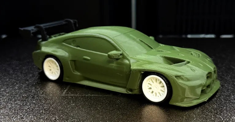 BMW M4 GT3 EVO DTM Yarış Aracı 3D Baskı Modeli – Koleksiyonluk Dekoratif Maket