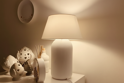 Nordic Ribbed Lamp E27 &amp; E26 – Parametrik Delikli Dekoratif Masa Lambası