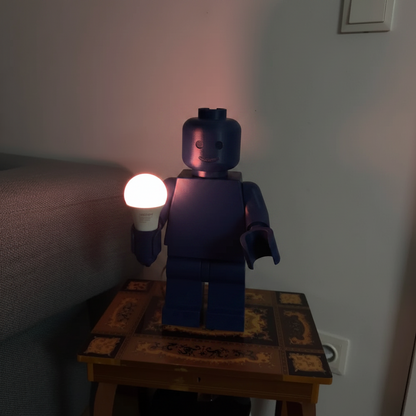 Brickman Lamp – Modüler Karakter Tasarımlı Dekoratif Masa Lambası | E27 Uyumlu Modern Ambiyans Aydınlatması