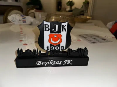 Beşiktaş ve İstanbul Silüeti Dekoru – 3D Masaüstü ve Raf Süsü