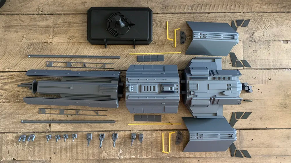 Helldivers 2 Super Destroyer with Stand Replica – Dekoratif Koleksiyon Modeli