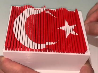 Dalgalanan Türk Bayrağı – 3D Baskı Dekoratif Duvar ve Masaüstü Süsü