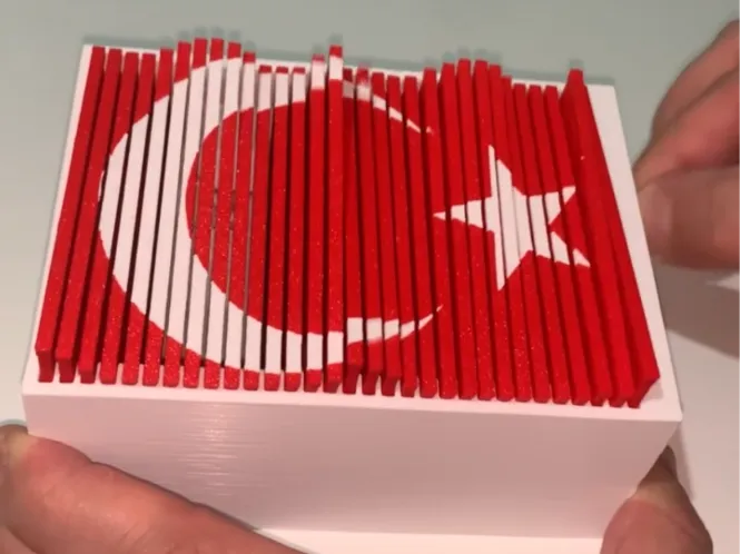 Dalgalanan Türk Bayrağı – 3D Baskı Dekoratif Duvar ve Masaüstü Süsü