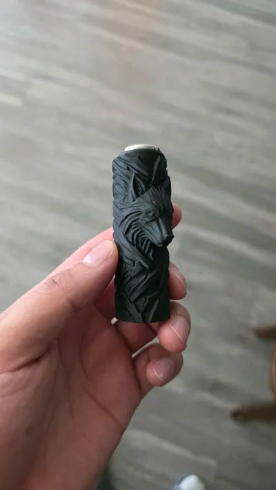 Kurt Temalı Çakmak Kılıfı – Wolf Lighter Case