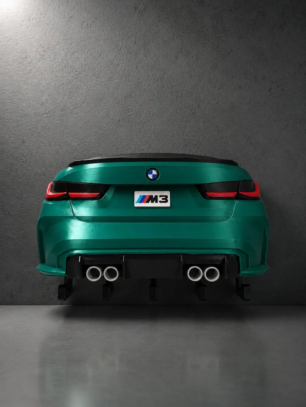 BMW M3 G80 Duvar Tipi Anahtar Askılığı – 5 Kancalı Otomobil Dekoru