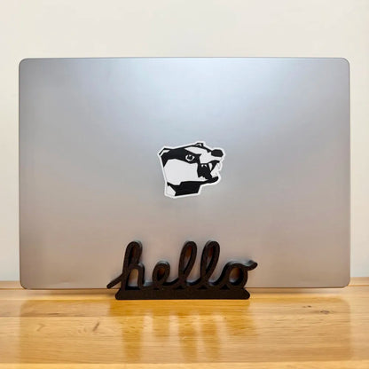 Klasik "Hello" Tasarımlı MacBook Standı – Ayarlanabilir Laptop Dikey Standı