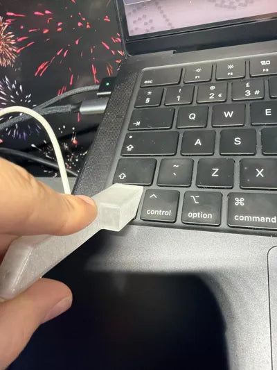 MacBook Key Cap Remover Tool – MacBook Tuş Kapağı Sökme Aparatı