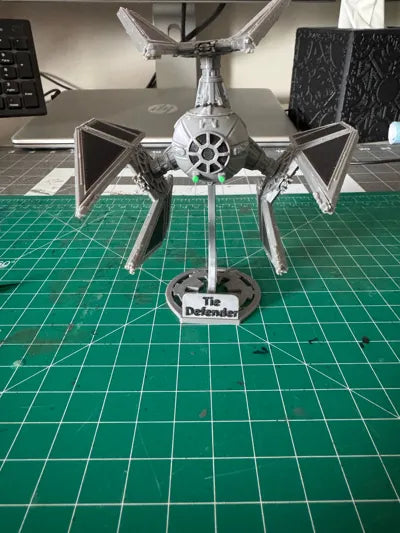 TIE Defender Kit Card Modeli | 3D Baskı Star Wars Koleksiyon Maketi