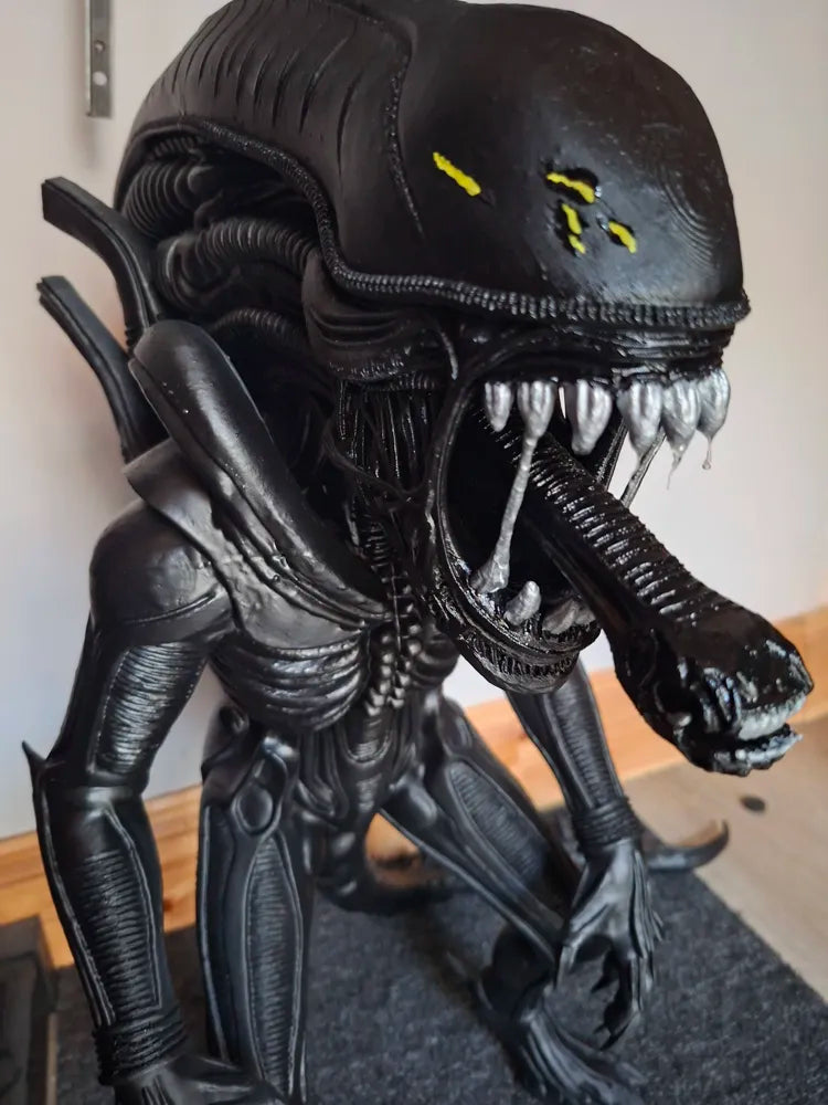 Alien Xenomorph Inspired Figure – 570 mm ve 175 mm Dekoratif Koleksiyon Figürü