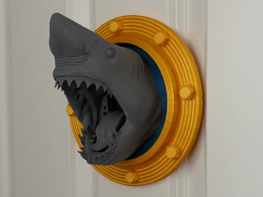 Köpek Balığı Lümbüz Duvar Dekoru – 3D Deniz Temalı Duvar Süsü