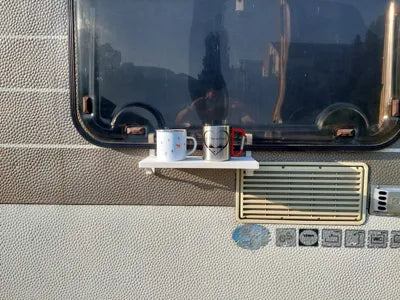 Karavan Pencere Rafı – Karavan ve Motokaravan İçin Cam Kenarı Organizer