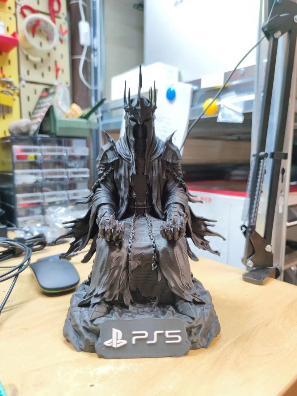 DARK LORD – PS5 Controller Throne | PS5 Kumanda Tahtı