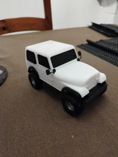 Büyük Boy Jeep CJ7 Renegade Model Kiti | 1:24 Ölçekli 3D Baskı Klasik Arazi Aracı