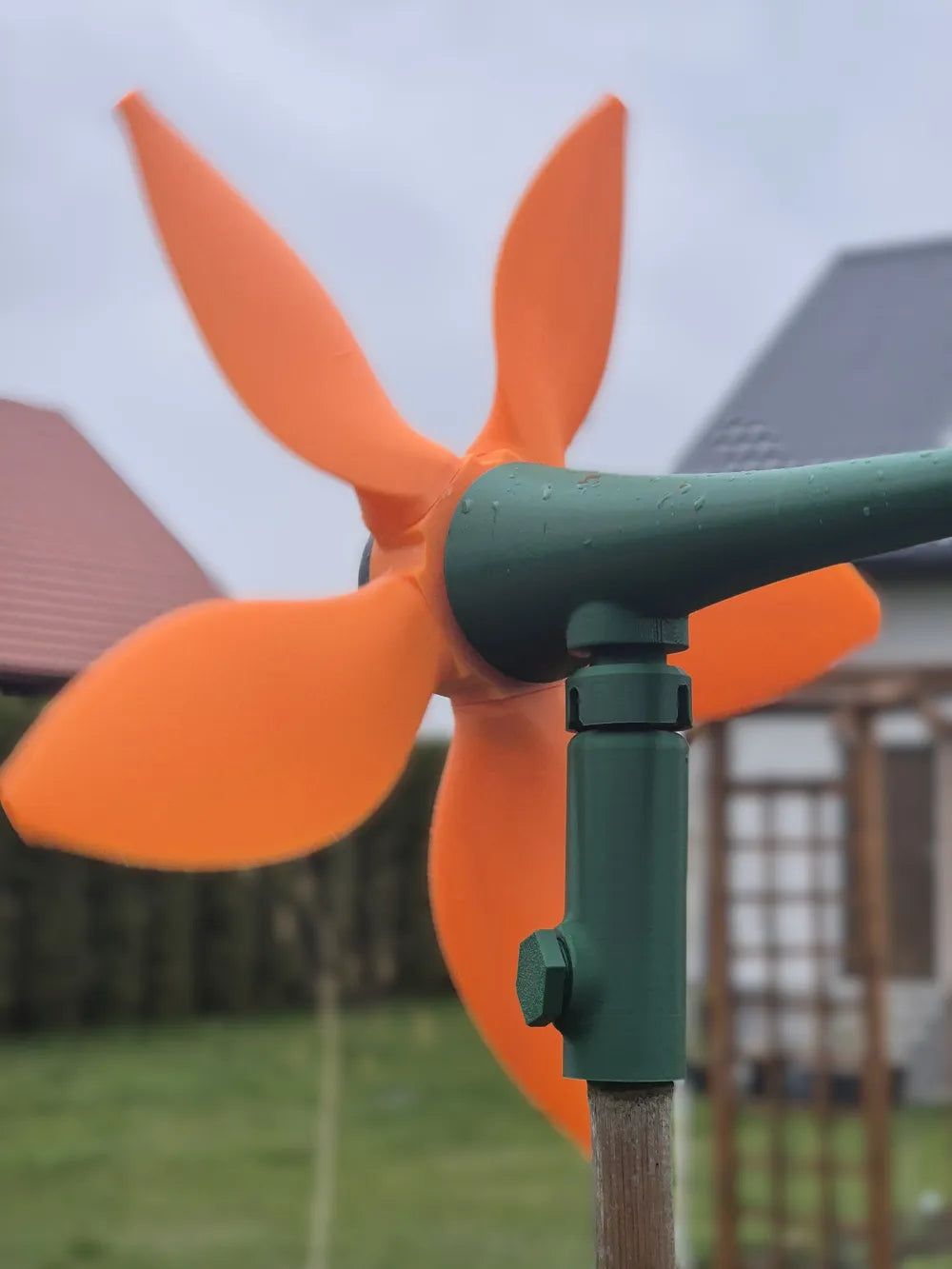 Garden Windmill – Çiçekli Bahçe Rüzgâr Gülü