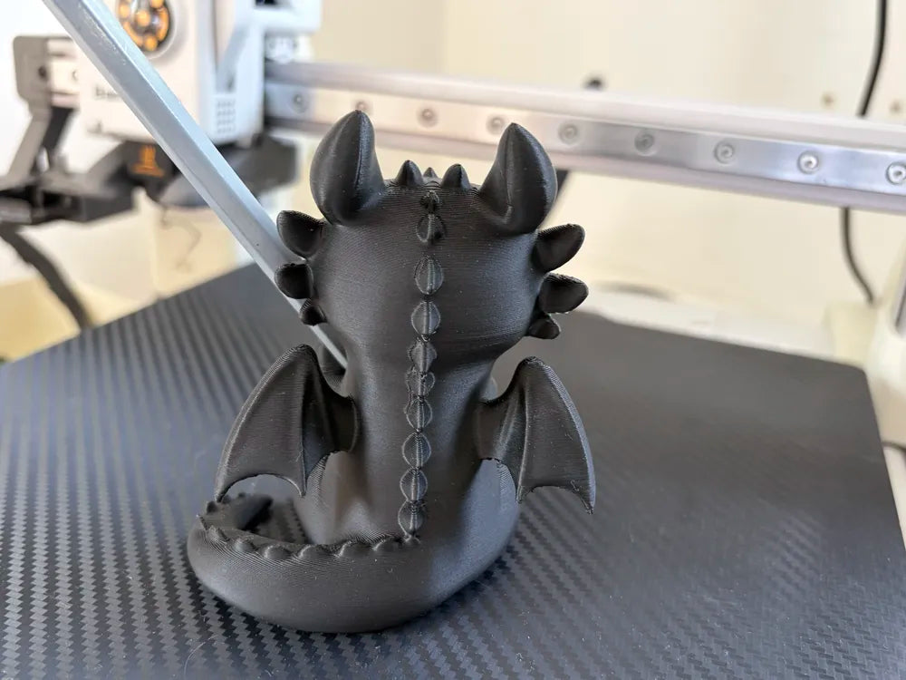 Toothless Pen Holder – Dişsiz Kalemlik ve Masaüstü Organizer